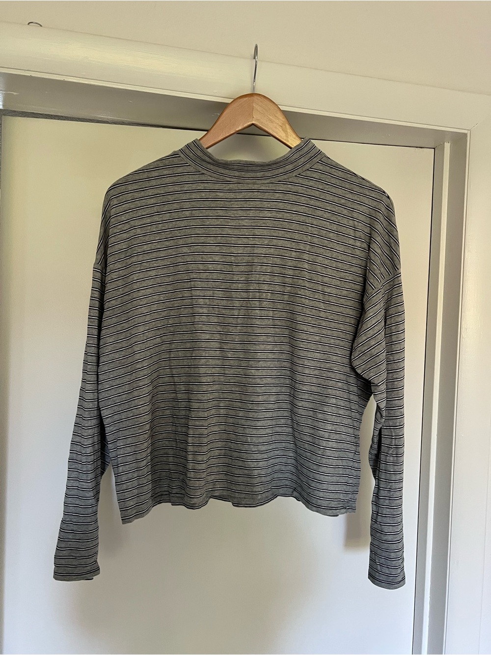 Everlane boxy fit mock turtleneck